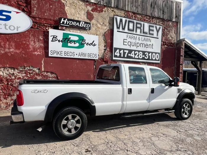 2008 Ford F-250 Super-Crew XL 4X4- $15,995 - Image 4