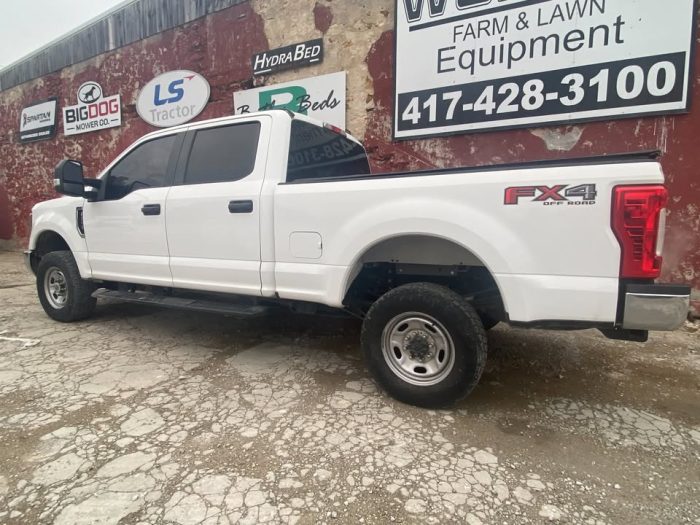 2017 Ford F-250 Super-Crew 4X4 FX4 - $20,995 - Image 3