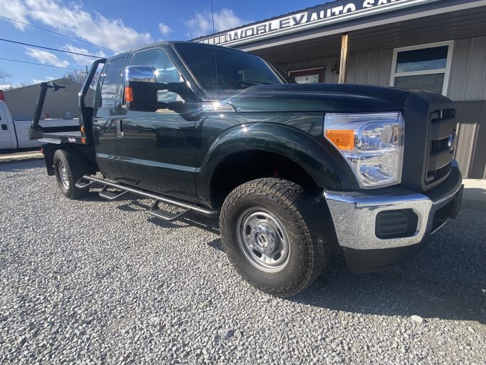 2015 Ford F-250 SuperCab 4X4 w/Engine Driven Hydrabed -  $26,995