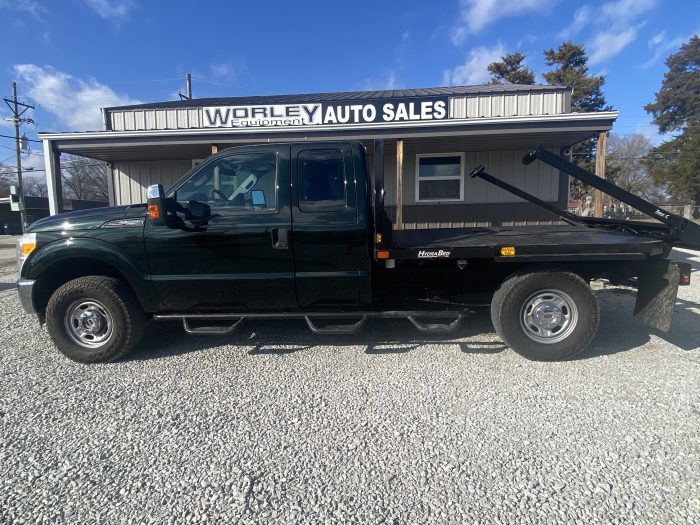 2015 Ford F-250 SuperCab 4X4 w/Engine Driven Hydrabed -  $26,995 - Image 4