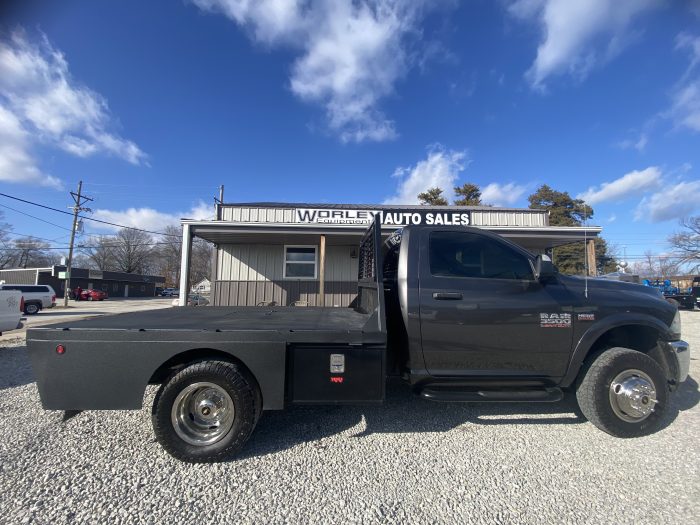 2016 Ram 3500 Single Cab 4X4 w/ Flatbed -  $26,900 - Image 3