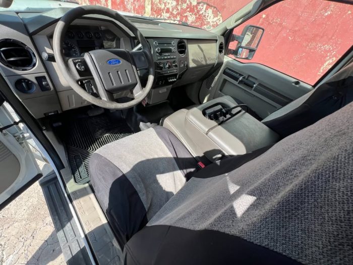 2010 Ford F-350 regular cab dually w/ brand new Butler Bed $29,900 - Image 10