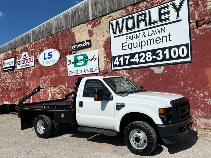 2010 Ford F-350 regular cab dually w/ brand new Butler Bed $29,900 - Image 6