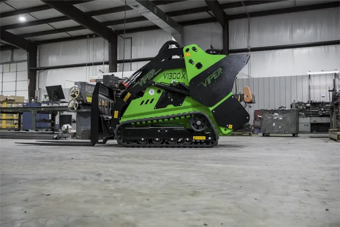 V1300X Mini Track Loader - $29,900 - Image 8