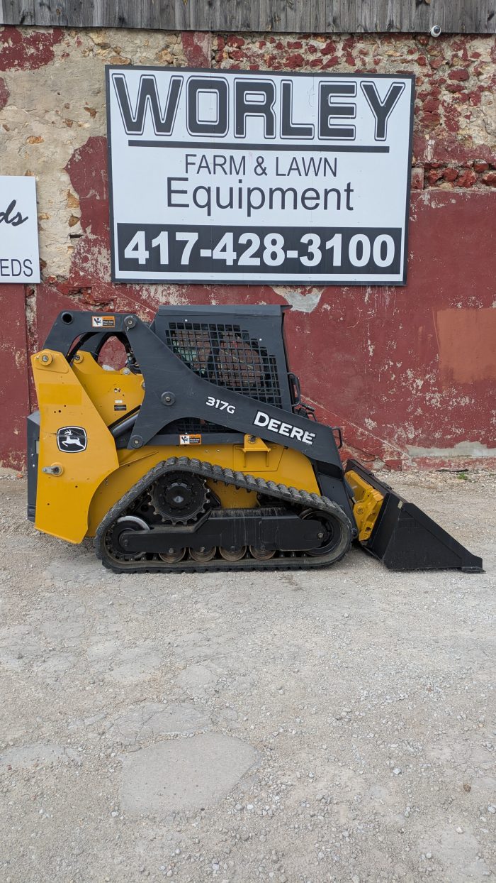 2019 John Deere 317G Skidsteer $42,900